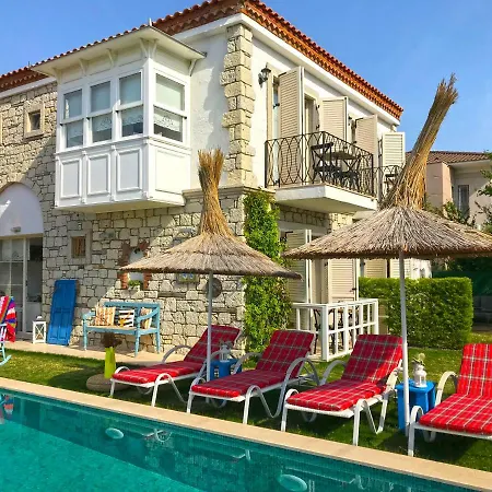 فندق Morisi Butik ألاتشاتي